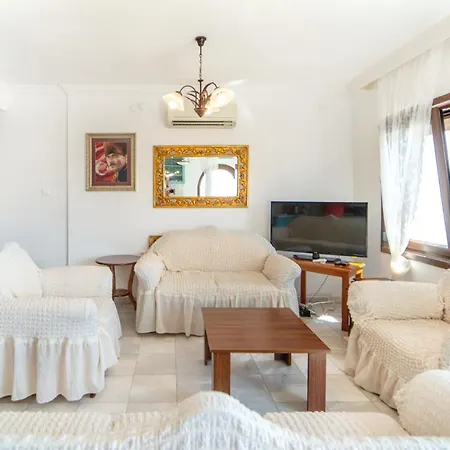 Sea View House W Garden And Balcony 8 Min To Beach Hotel