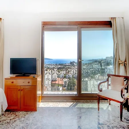 Hotel Sea View House W Garden And Balcony 8 Min To Beach *